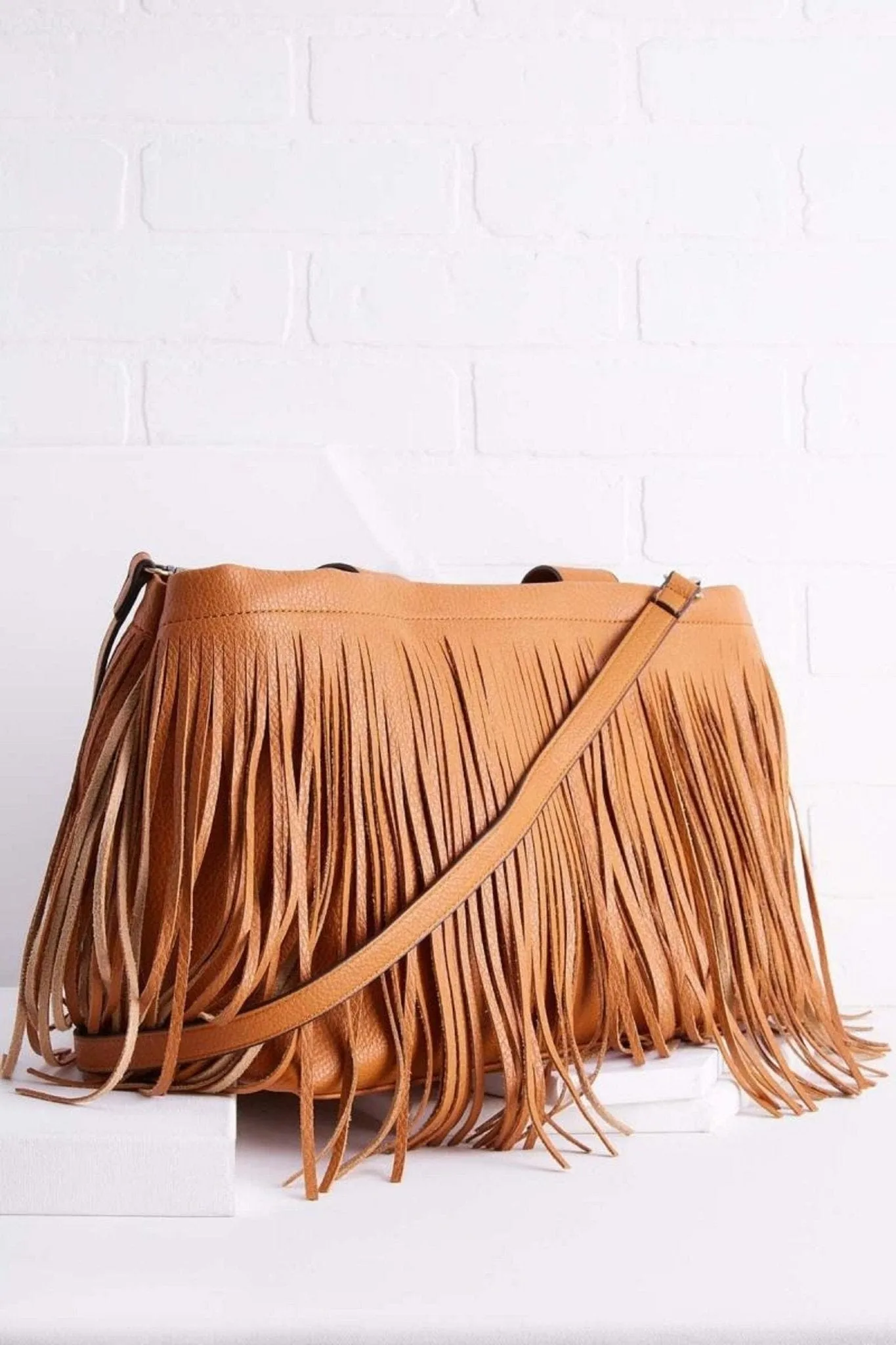 D0722 Malinda Fringe Tote