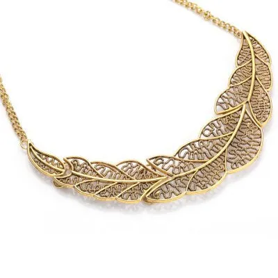 Fashionable Hollow Leaf Alloy Necklace for Ladies