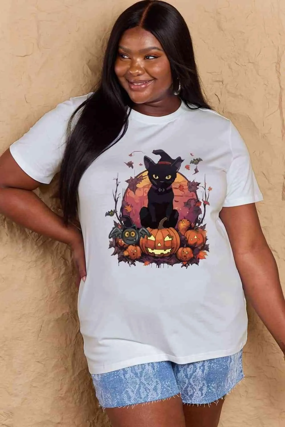 Full Size Halloween Theme Graphic T-Shirt