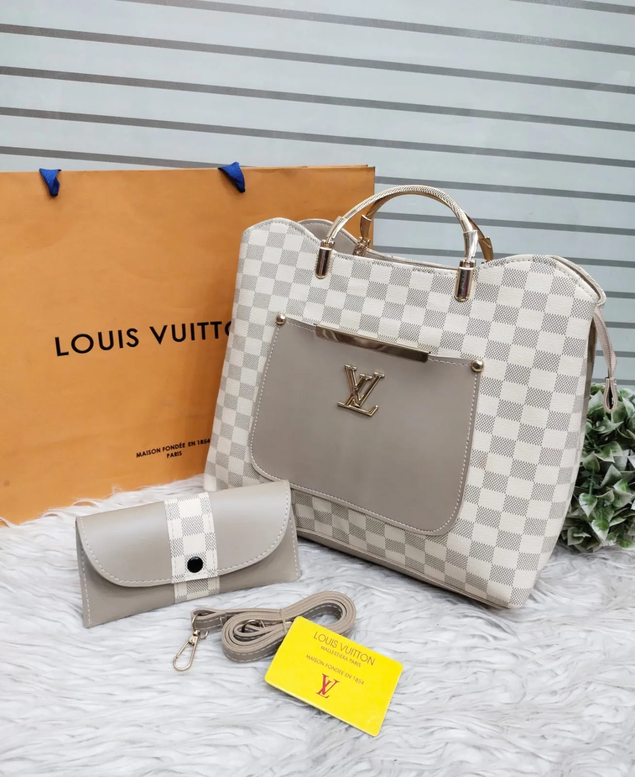 High Quality Louis Vuitton Women Bag (Beige)