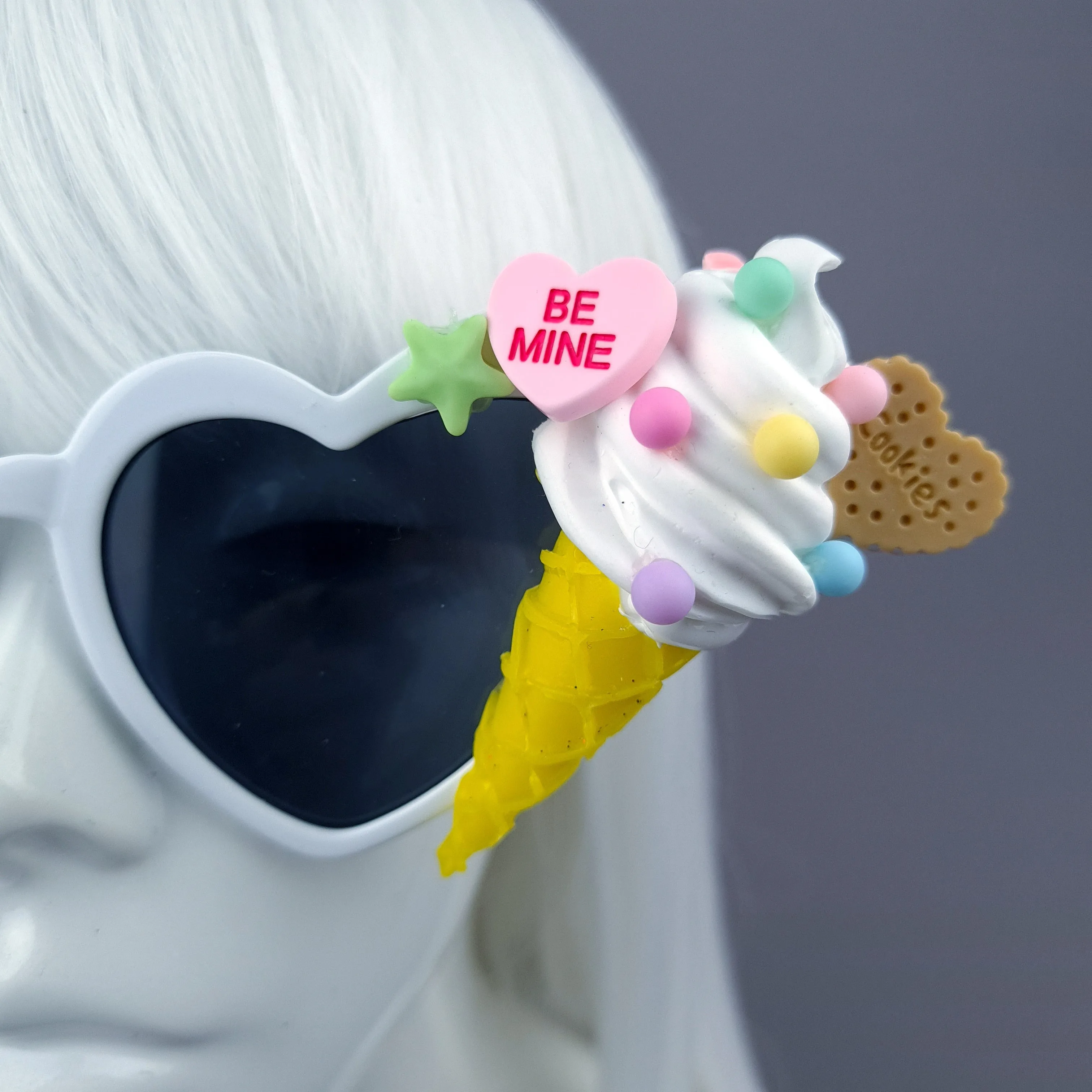 "Treat" White Ice-cream Candy Sweet Sunglasses