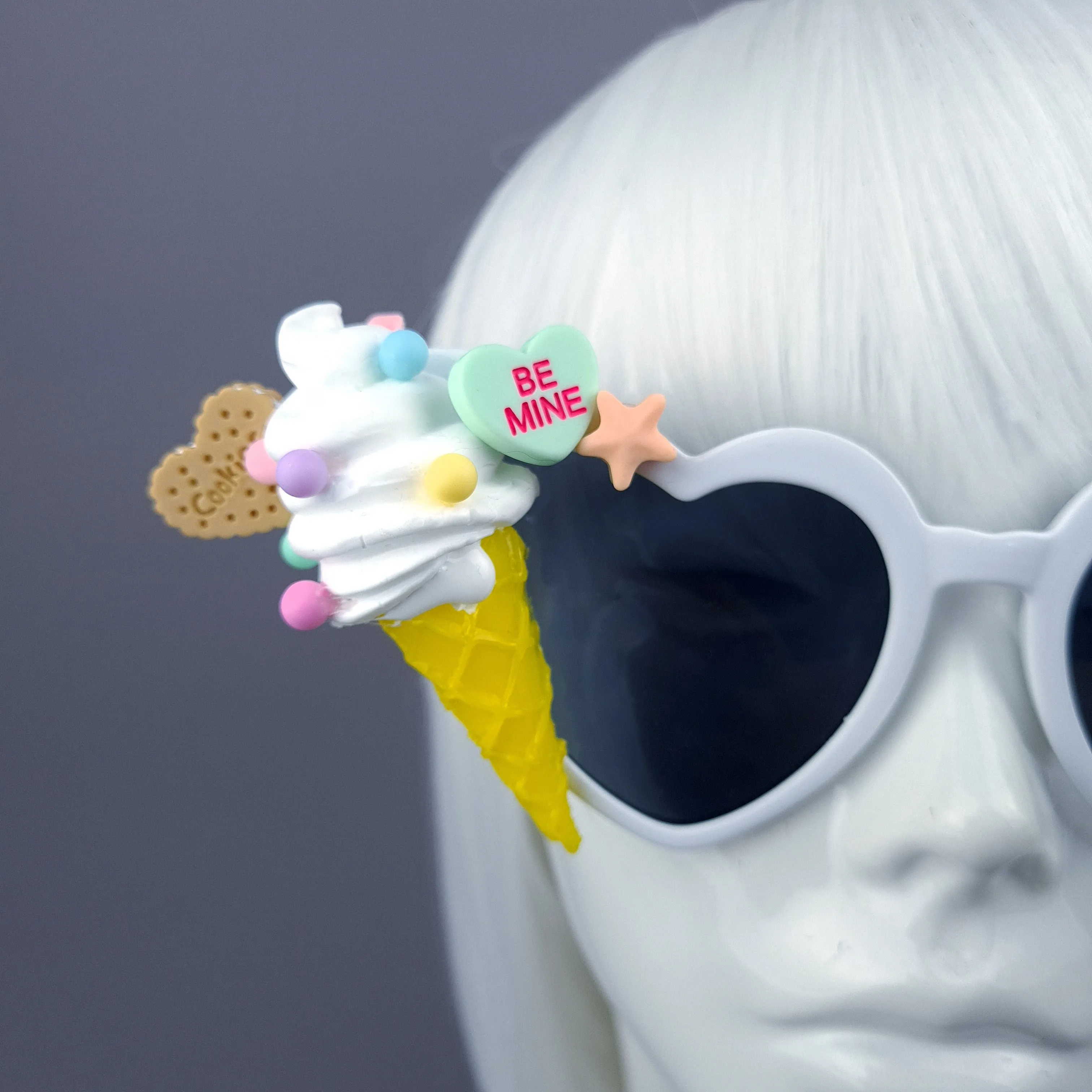 "Treat" White Ice-cream Candy Sweet Sunglasses