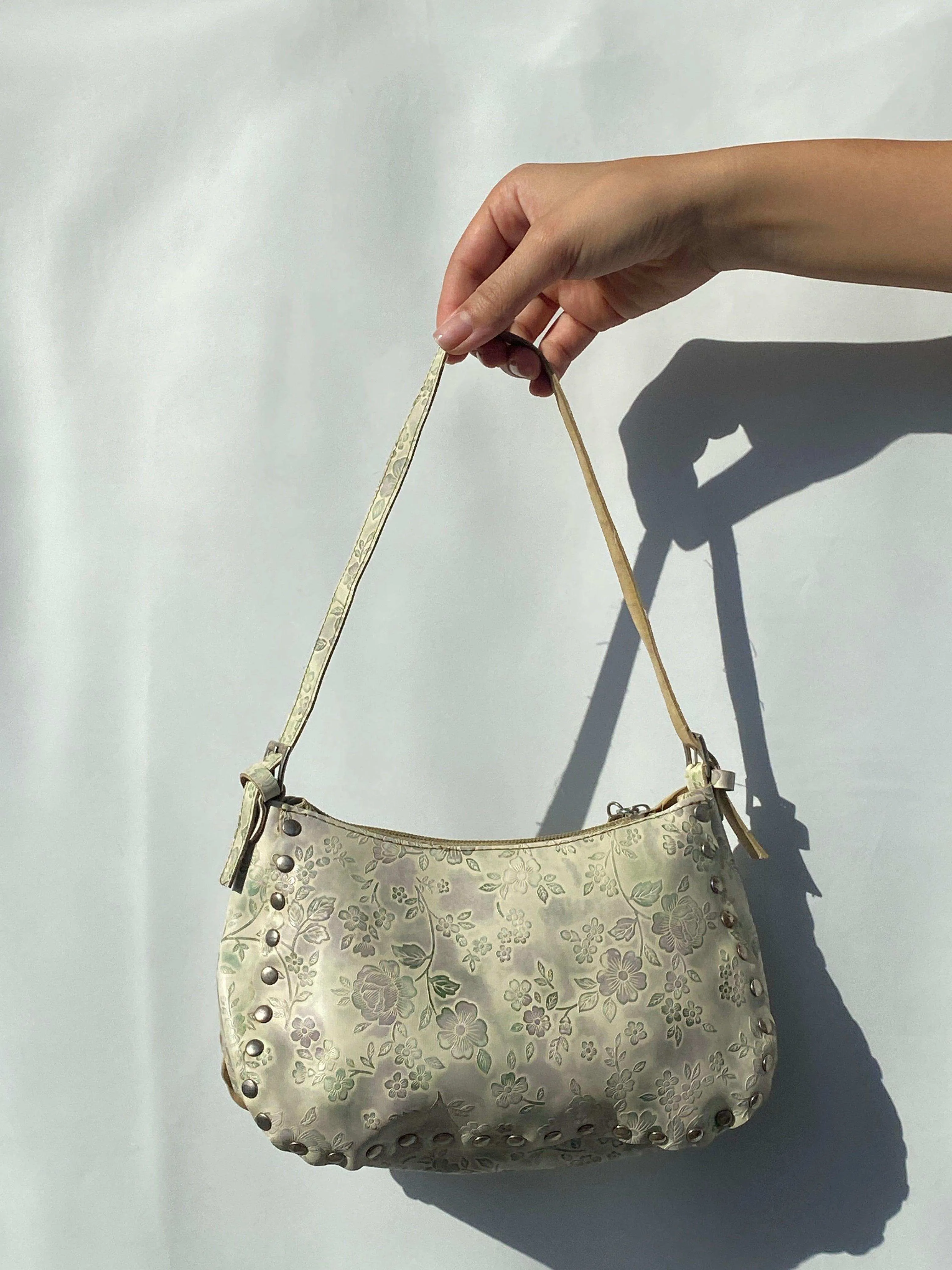 Vintage Floral Print On Genuine Leather Shoulder Bag